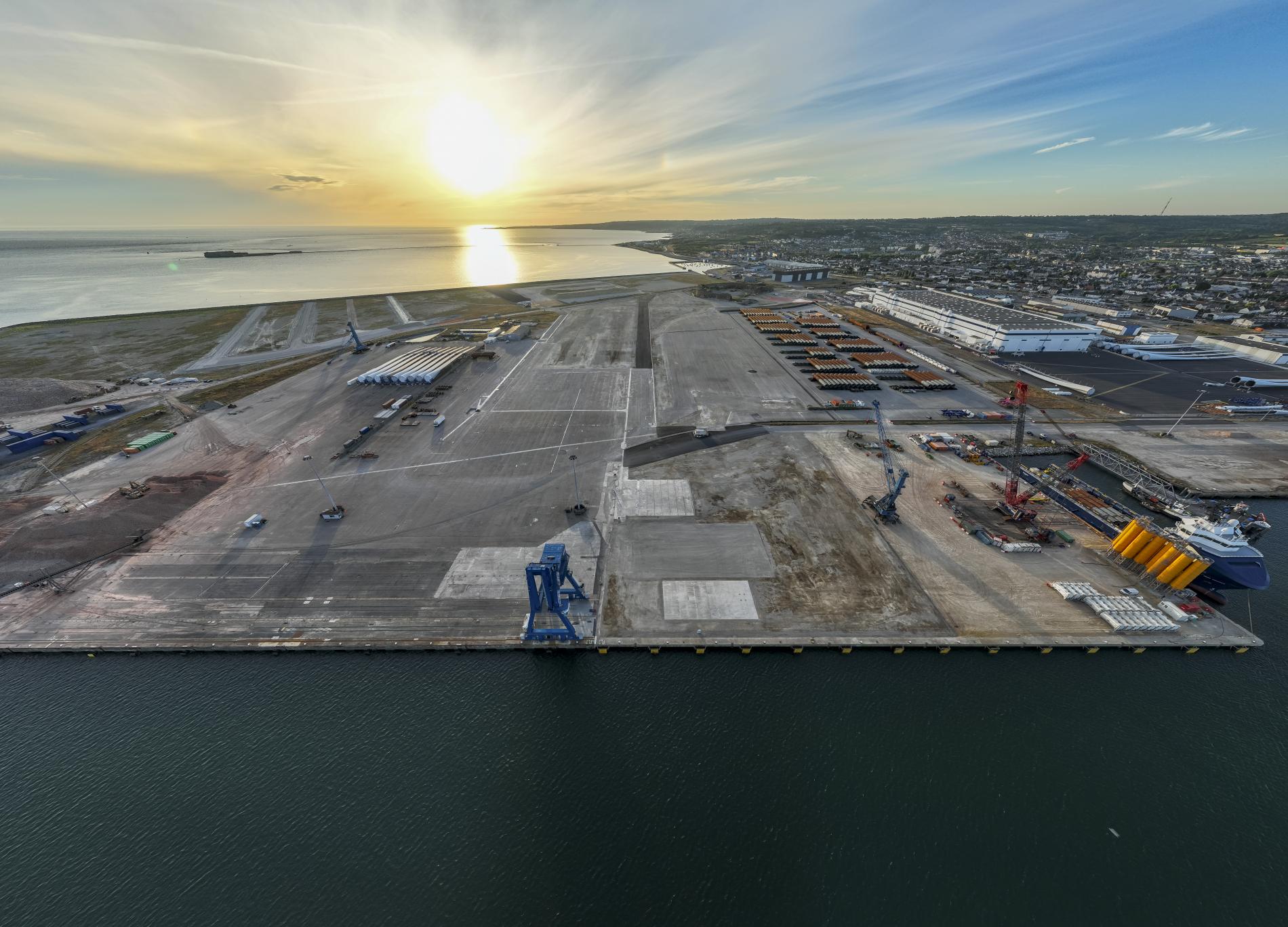 PortdeCherbourg-EMR-Hub©GaelArnaud