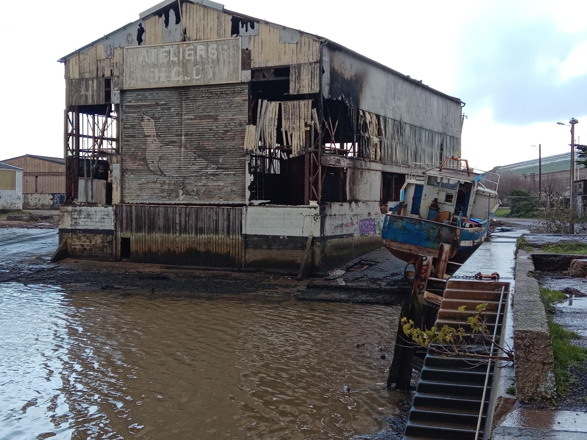 Incendie hangar Bellot