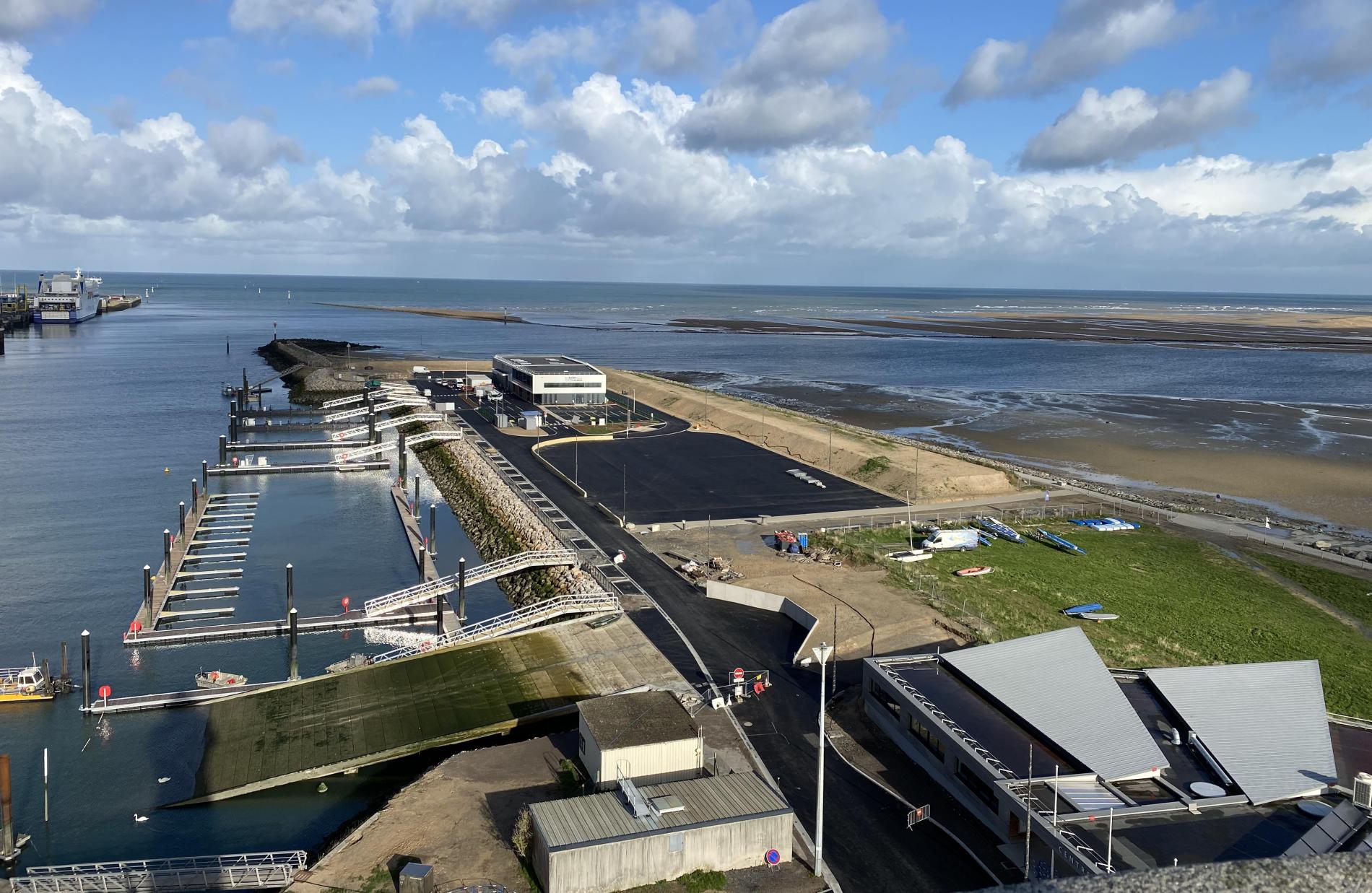 Base de maintenance éolien en mer à Ouistreham