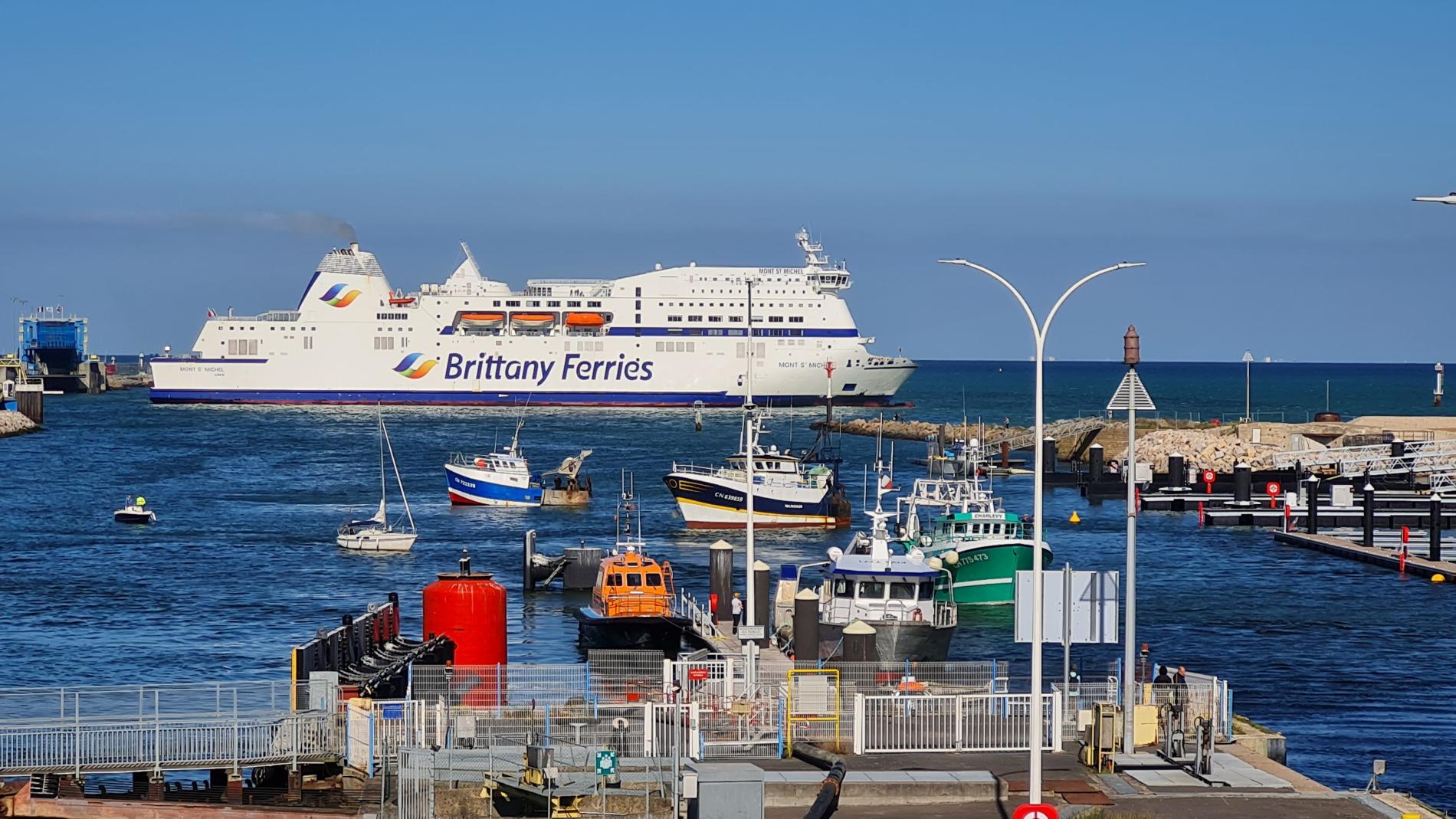 PortdeCaenOuistreham-Transmanche-BrittanyFerries