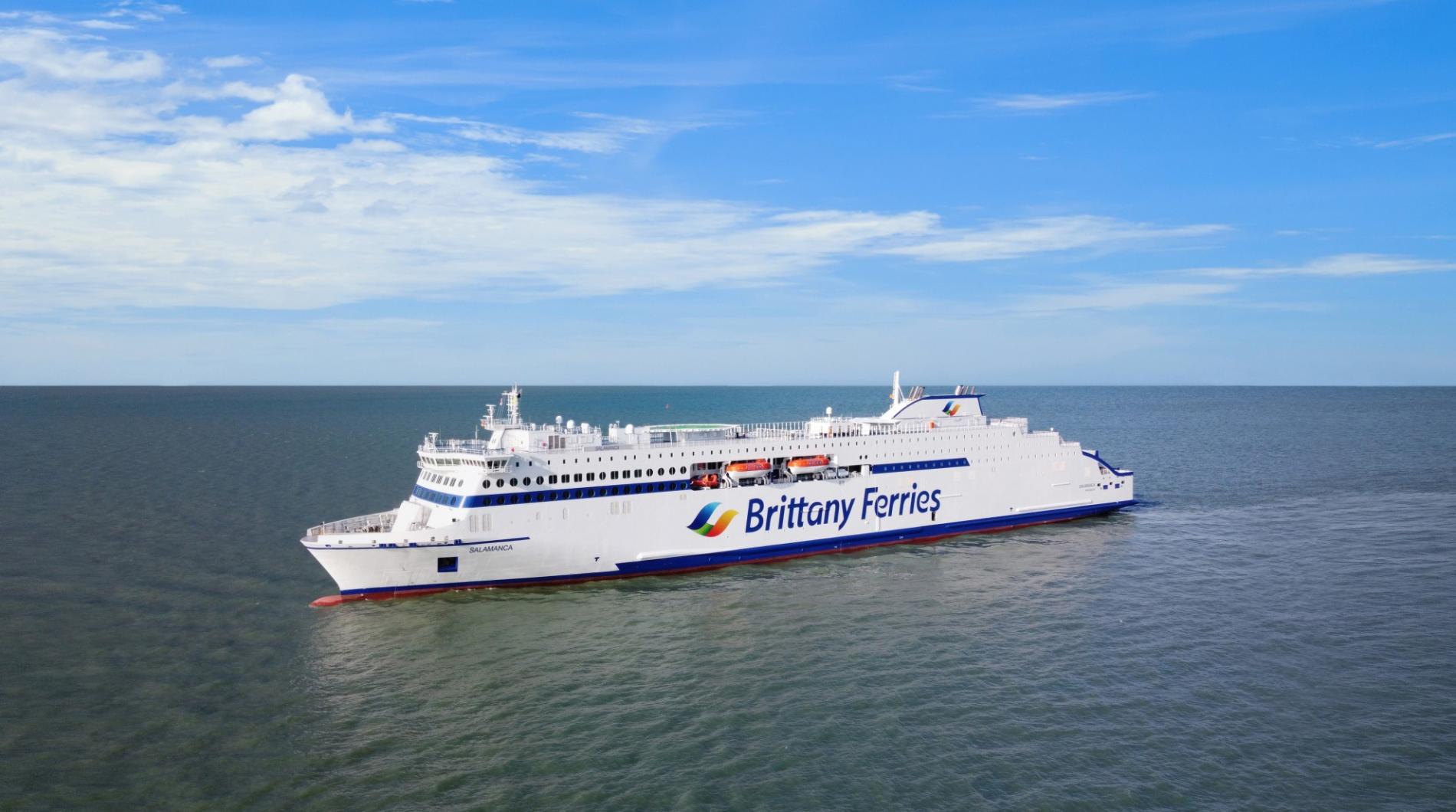 PortdeCherbourg-BaptêmeSalamanca®BrittanyFerries