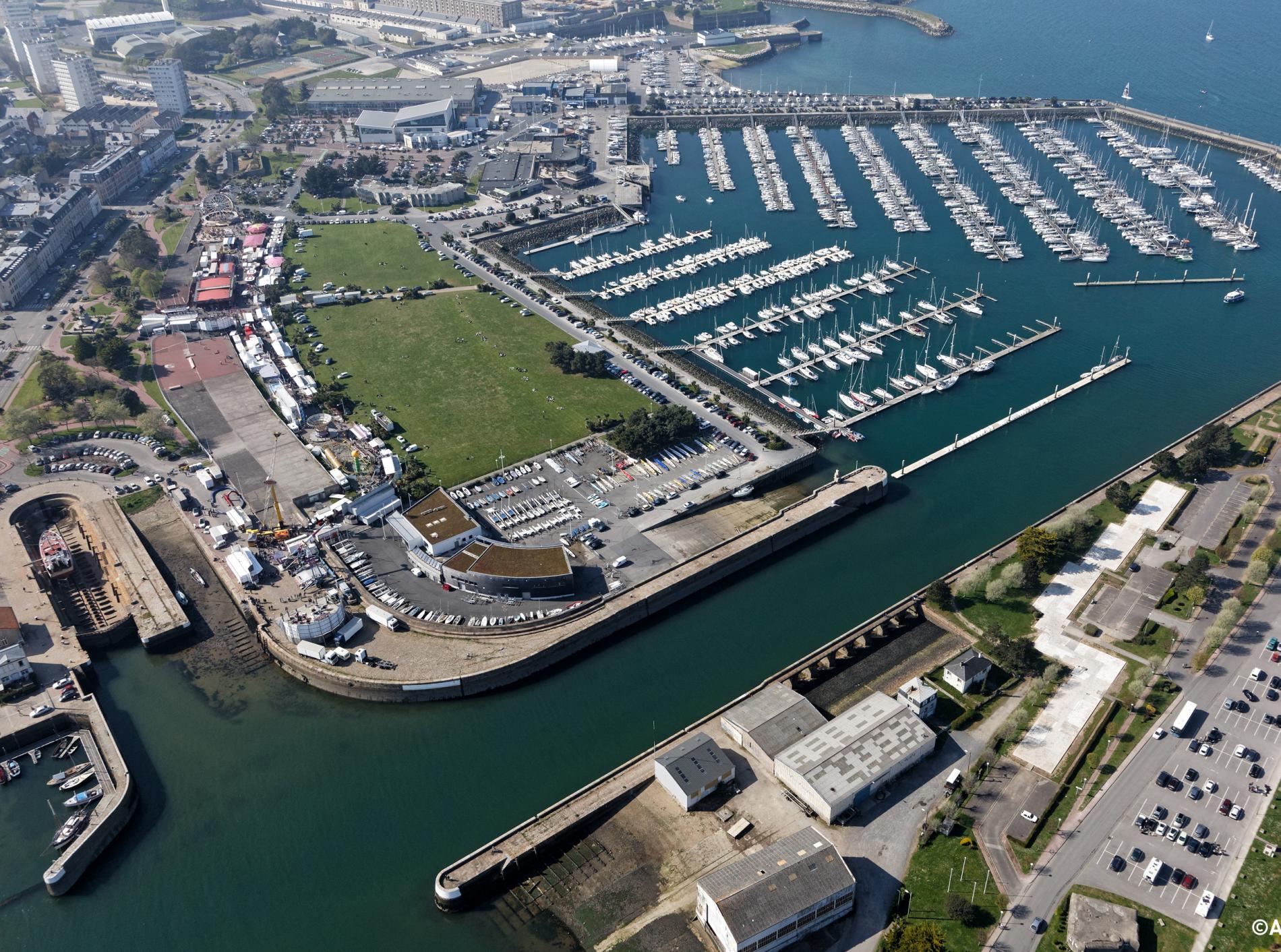 Quai de la Hune Port de Cherbourg