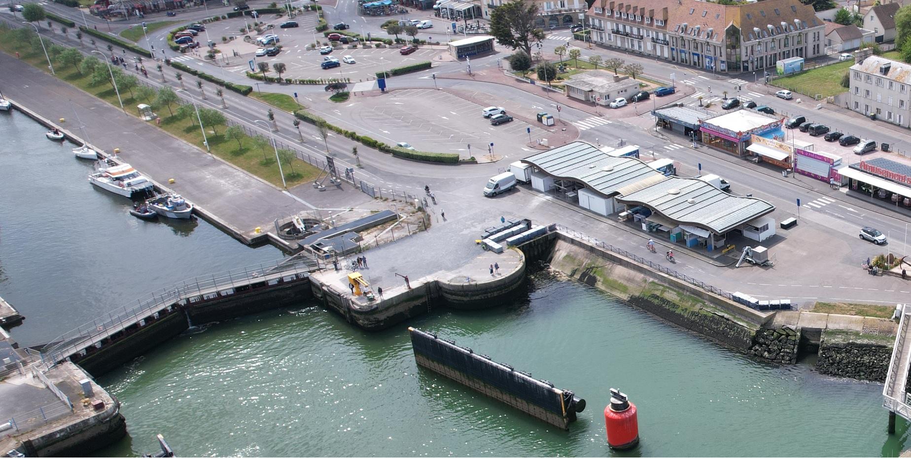 Ecluse Ouest port de Caen-Ouistreham