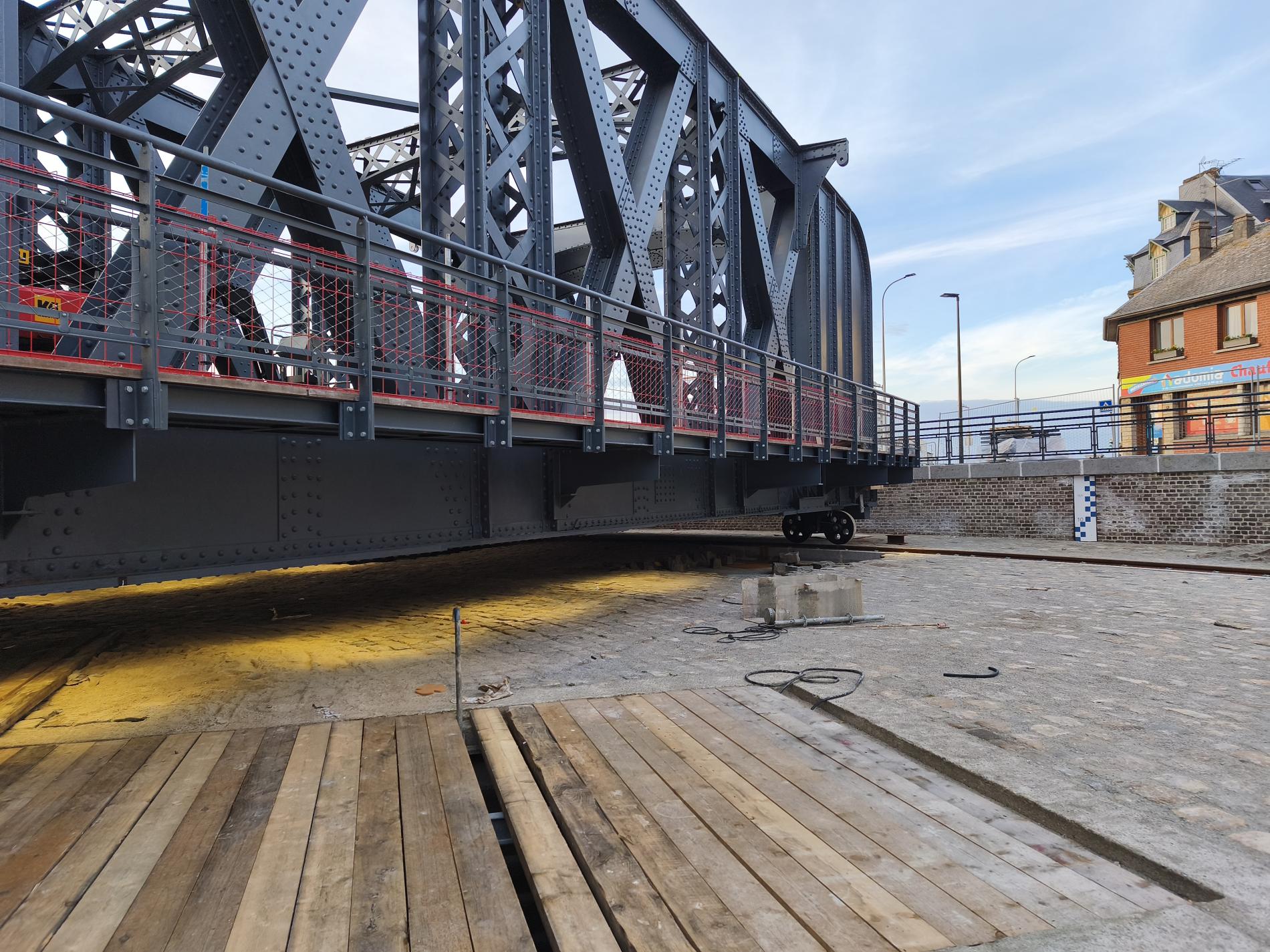 Essais de mise en lumière