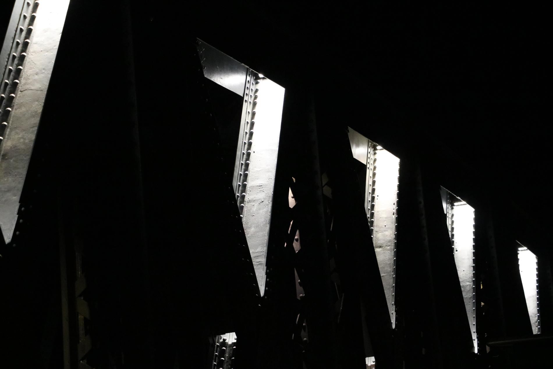 Essais de mise en lumière